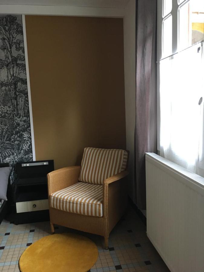 בנרס-דה-ביגור Charmant Appartement Sur Cour, Le Cerisier מראה חיצוני תמונה